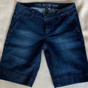 APT 9 Womens Mid Rise Casual Flat Front Stretch Blue Bermuda Jean Shorts Size 10